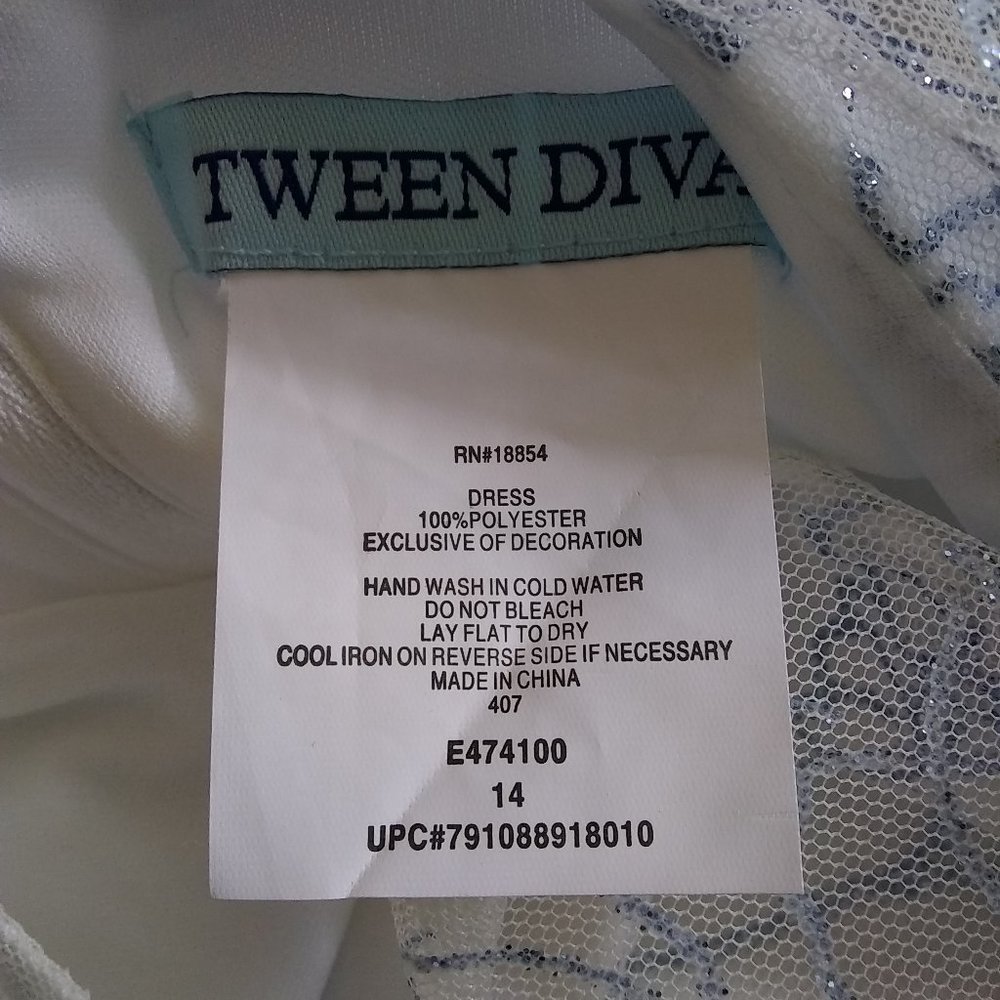 Beautiful Formal Gown, Girl's size 14 - Picture 5 of 5